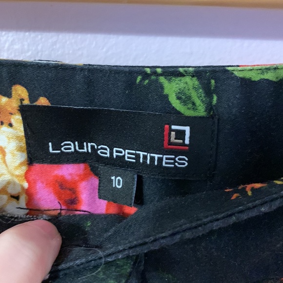 3/25$ Laura petites capri pants - Picture 2 of 5